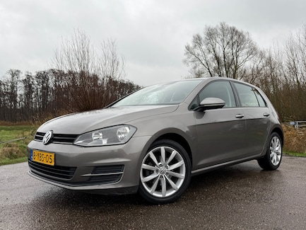 Volkswagen Golf 0