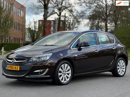 Opel Astra 0