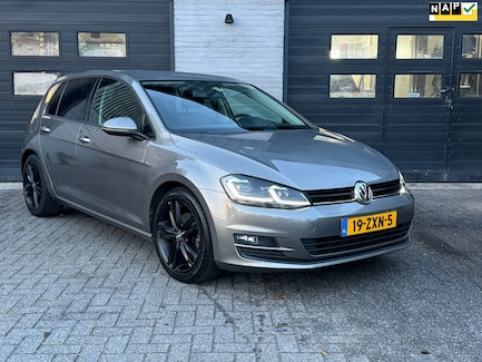 Volkswagen Golf 0