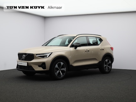 Volvo XC40 0