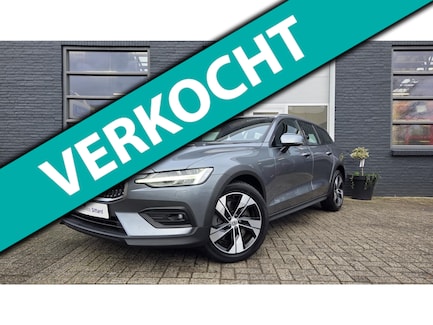 Volvo V60 Cross Country 0