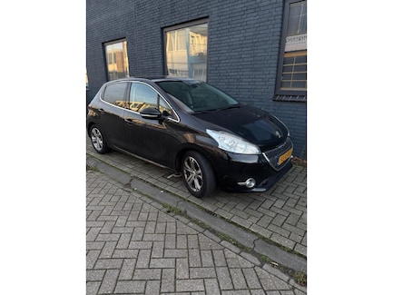 Peugeot 208 0
