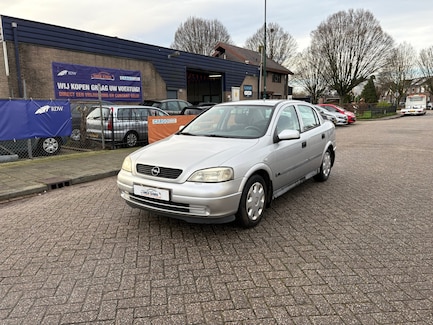 Opel Astra 0