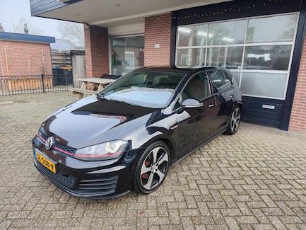 Volkswagen Golf 0