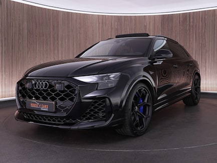 Audi RS Q8 0