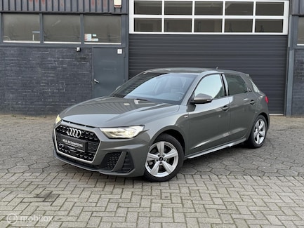 Audi A1 0