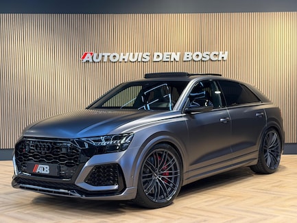 Audi RS Q8 0