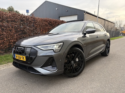 Audi E-tron 0