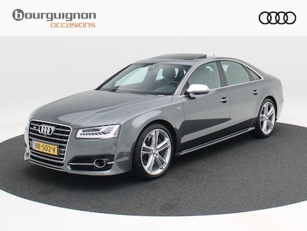Audi S8 0