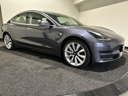 Tesla Model 3 0