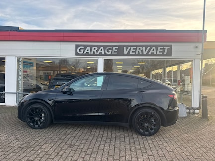 Tesla Model Y 0