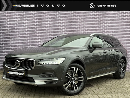 Volvo V90 Cross Country 0