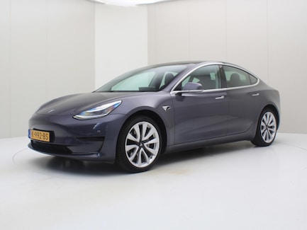Tesla Model 3 0