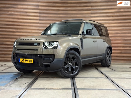 Land Rover Defender 0