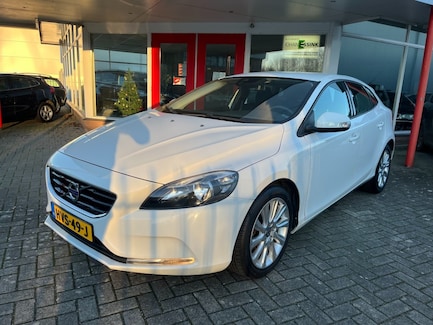 Volvo V40 0