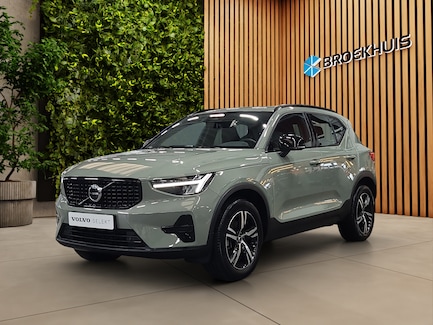 Volvo XC40 0