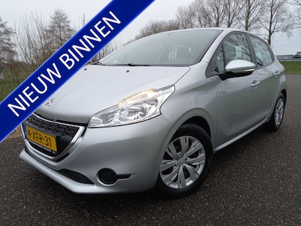Peugeot 208 0