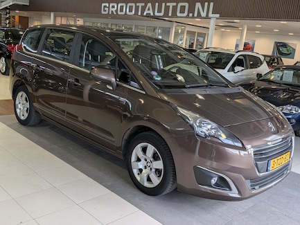 Peugeot 5008 0