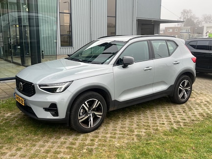 Volvo XC40 0
