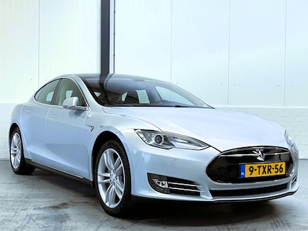 Tesla Model S 0