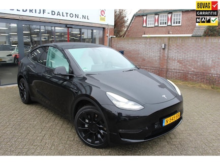 Tesla Model Y 0