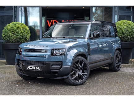 Land Rover Defender 0