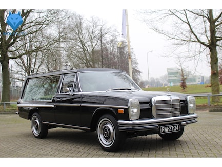 Mercedes-Benz 200-Serie 0