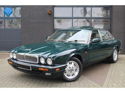 Jaguar Sovereign 0