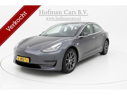 Tesla Model 3 0