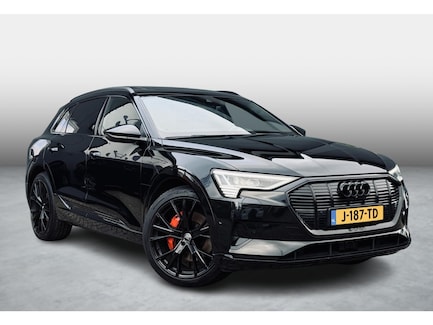 Audi E-tron 0