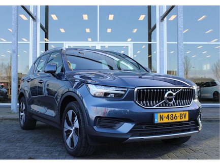 Volvo XC40 0