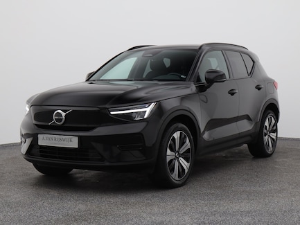 Volvo XC40 0