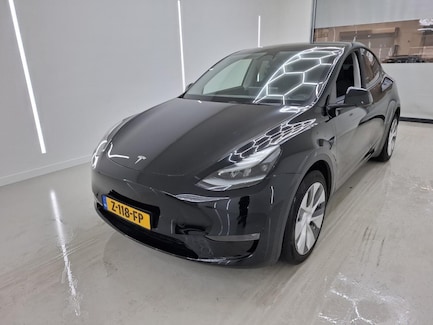 Tesla Model Y 0