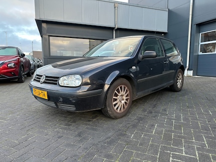 Volkswagen Golf 0