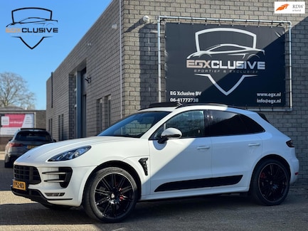 Porsche Macan 0