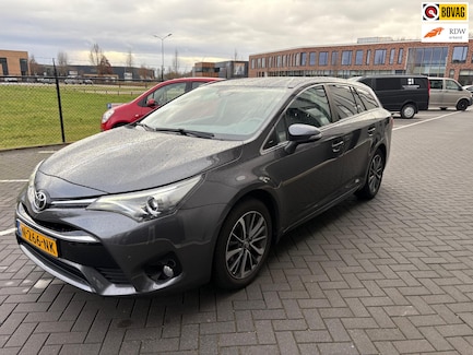 Toyota Avensis 0