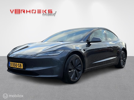 Tesla Model 3 0