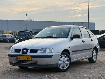 SEAT Cordoba 0