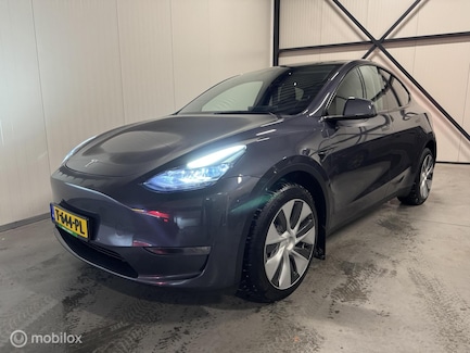 Tesla Model Y 0