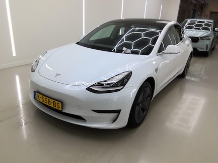 Tesla Model 3 0