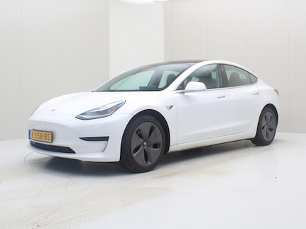 Tesla Model 3 0