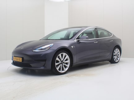 Tesla Model 3 0