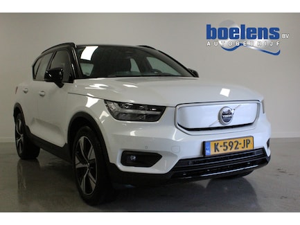 Volvo XC40 0