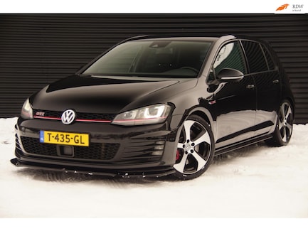 Volkswagen Golf 0