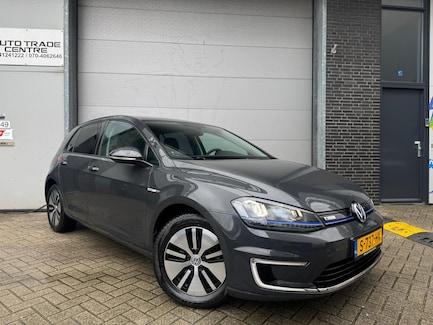 Volkswagen E-Golf 0