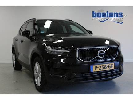 Volvo XC40 0