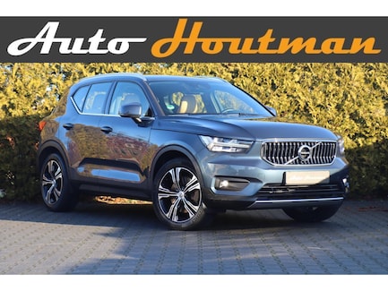 Volvo XC40 0