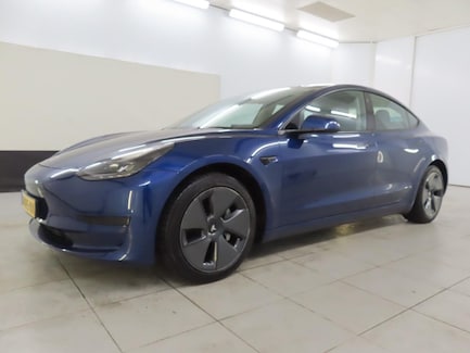 Tesla Model 3 0