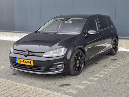 Volkswagen Golf 0