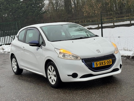 Peugeot 208 0